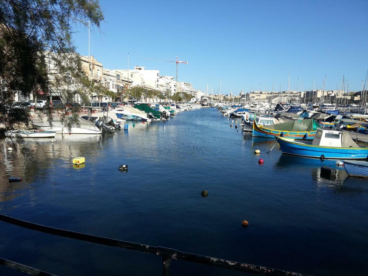 Seafront Apartment Between Valletta And Sliema Msida Kültér fotó
