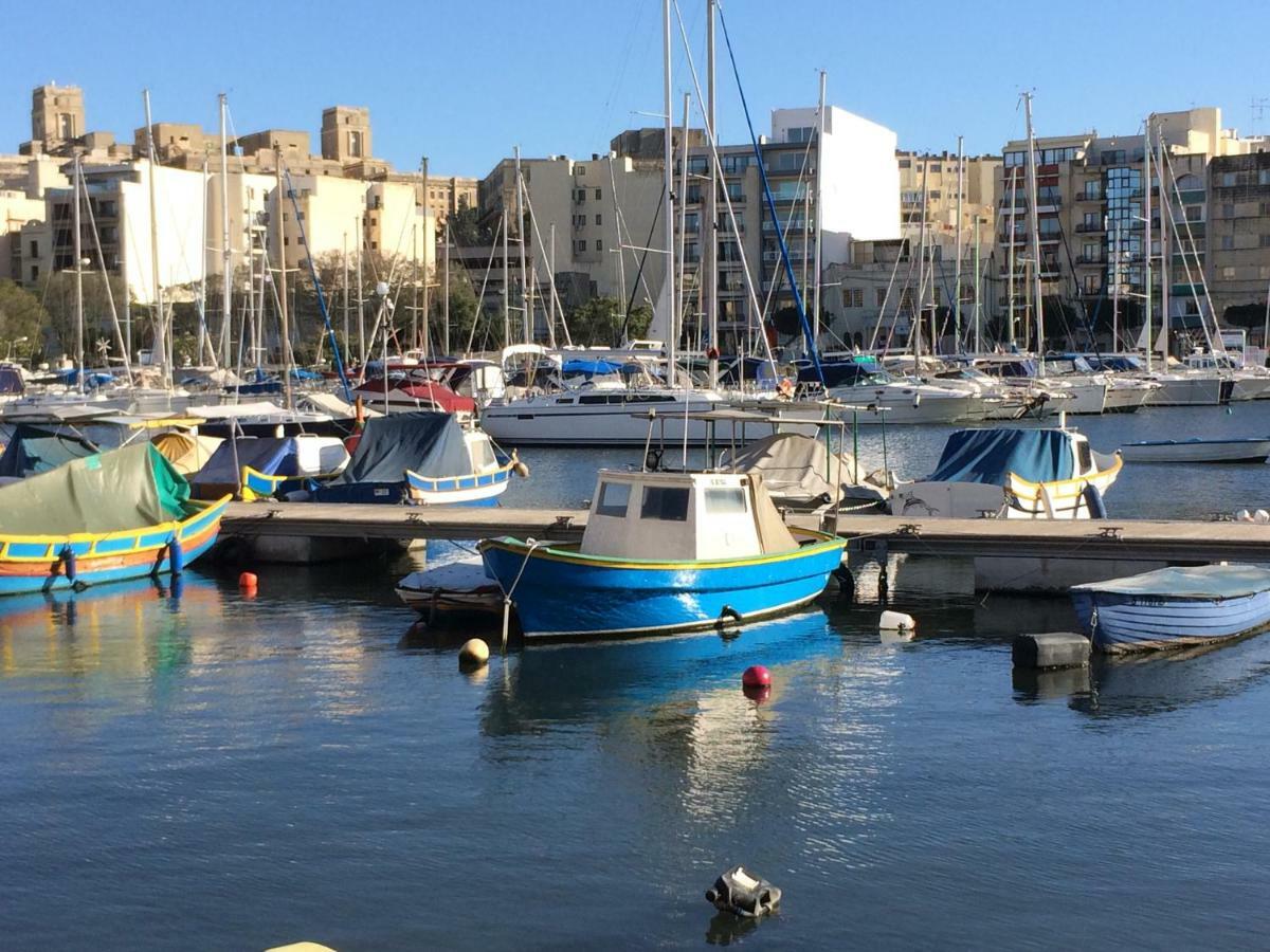 Seafront Apartment Between Valletta And Sliema Msida Kültér fotó
