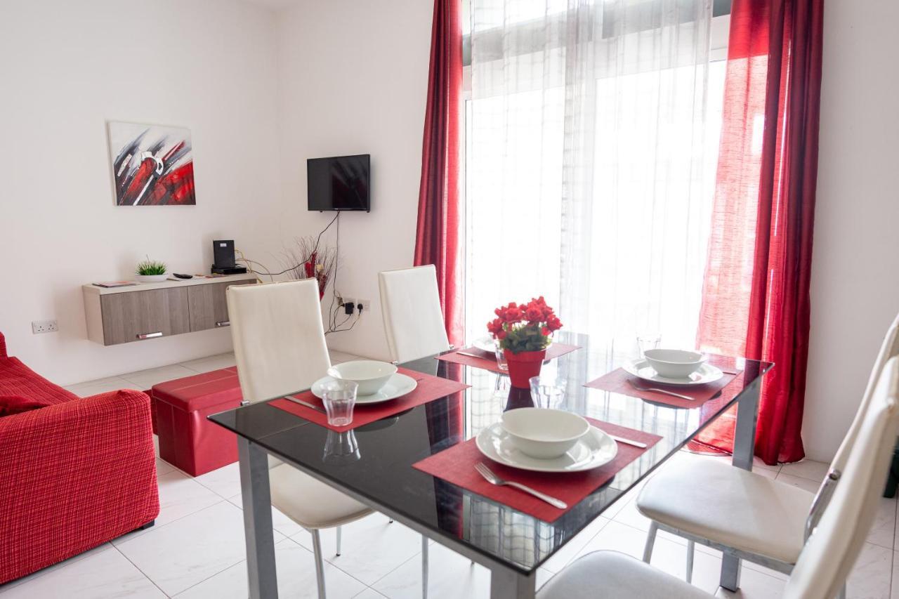 Seafront Apartment Between Valletta And Sliema Msida Kültér fotó