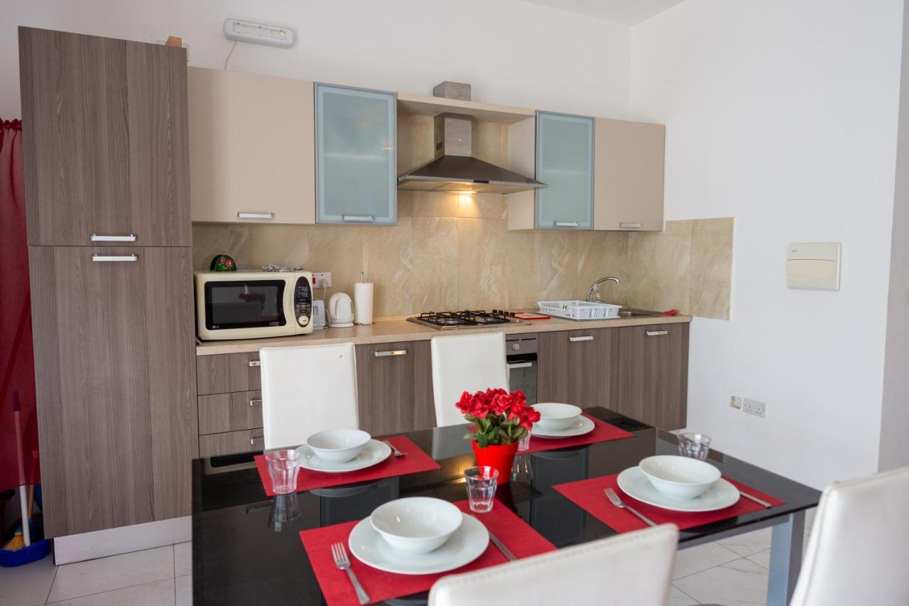 Seafront Apartment Between Valletta And Sliema Msida Kültér fotó